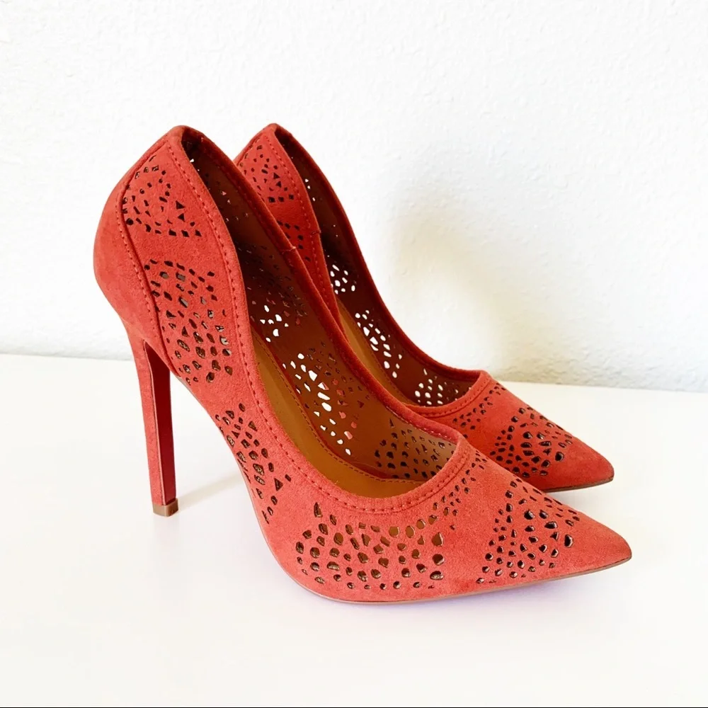 Cape Robbin Priscilla Perforated Red Heels Size 7.5